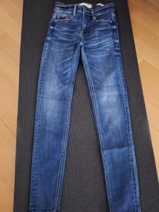 3 Vaqueros Azul Talla 32 Chica