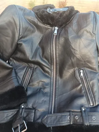 Cazadora Stradivarius Talla XS