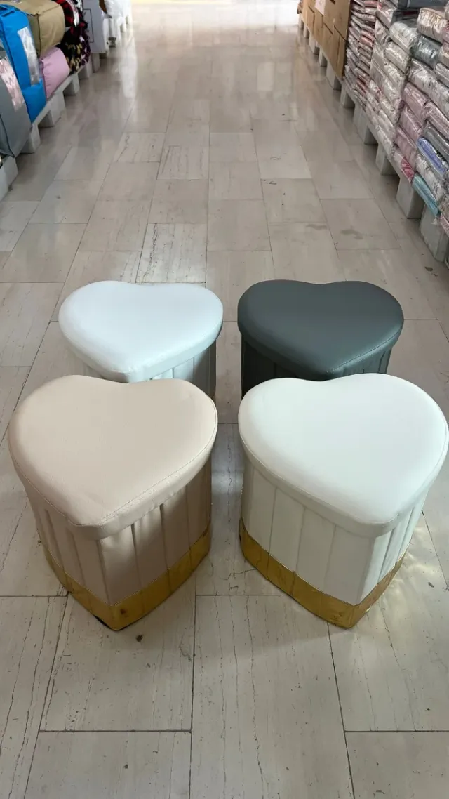 Pouf contenitore Mastro Bianco a forma di cuore