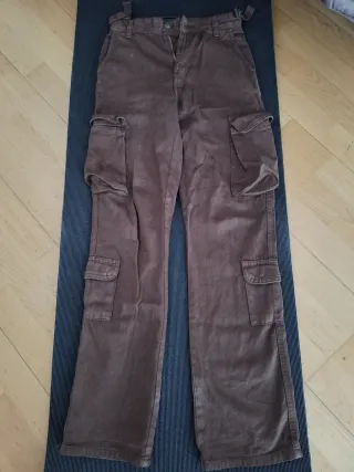 Lote 2 pantalones cargo marrones chica T.32