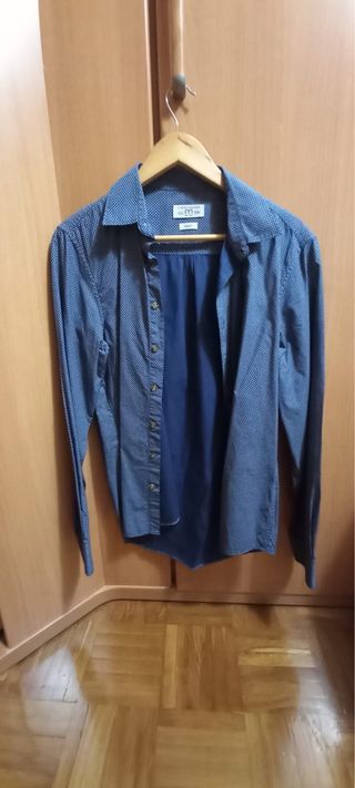 Camisa azul slim fit con estampado