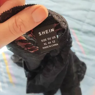 Top encaje negro manga larga