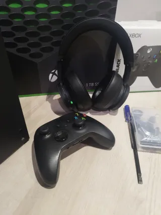 Xbox Series X + Mando + Cascos+ piezas recambio