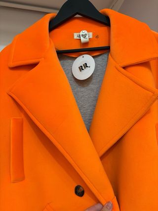 Abrigo oversize neopreno naranja talla única