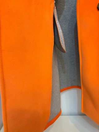 Abrigo oversize neopreno naranja talla única