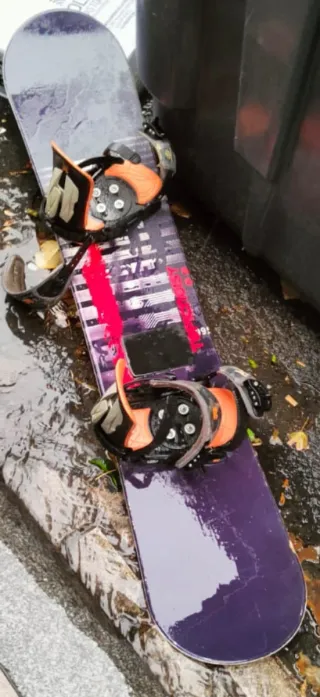 Tabla de Snowboard con Fijaciones