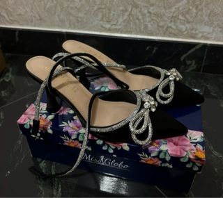 Tacchi Miss Globe neri con strass