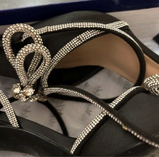 Tacchi Miss Globe neri con strass