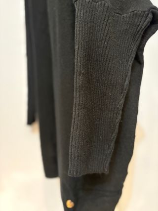 Jersey oversize negro botones manga