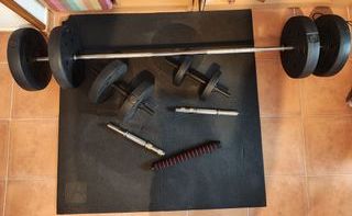 Conjunto de pesas y barra
