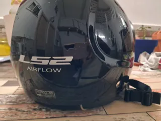 Casco de moto LS2 negro