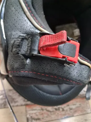 Casco de moto LS2 negro