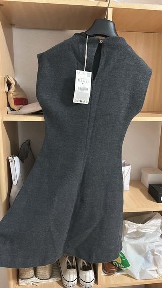 Vestido Zara punto gris sin mangas. talla S.