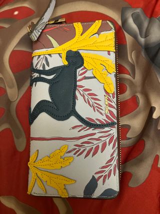 Billetero Parfois mujer mono y hojas