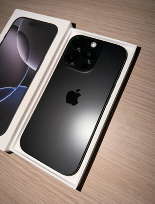 iPhone 16 Pro Grigio Siderale