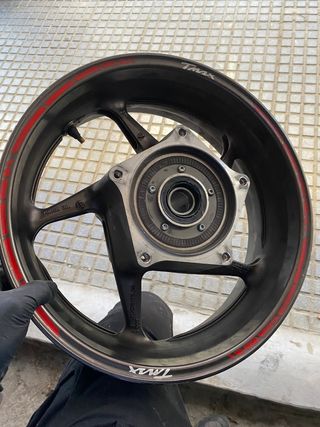 Llanta Yamaha TMAX ABS