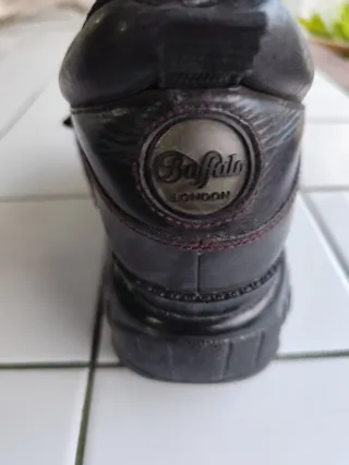 Bambas Buffalo Negras