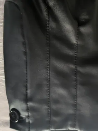 Pantalón polipiel talle alto