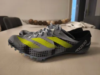Zapatillas de clavos Adidas