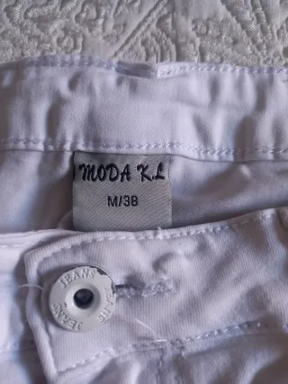 Pantalón blanco y jersey gris mujer T.38