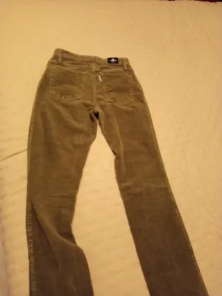 Pantalón de pana La Jaca verde oliva