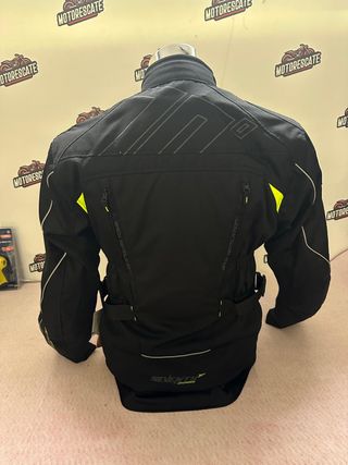 Chaqueta Seventy Talla S Negra y Amarilla