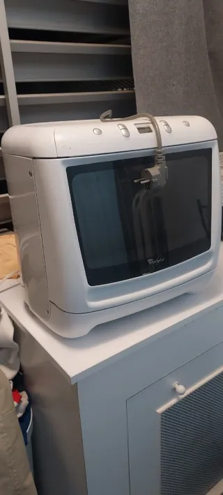 Microondas Whirlpool 1300 w.