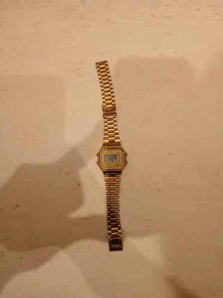 Reloj Casio Dorado