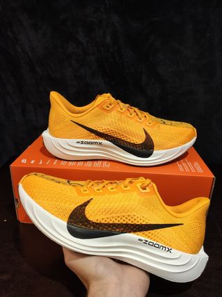 T. 40,5 Zapatillas Nike Pegasus Plus Lv8