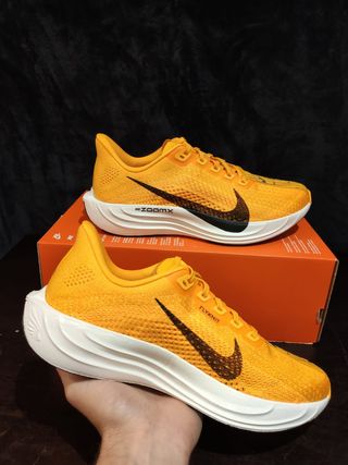 T. 40,5 Zapatillas Nike Pegasus Plus Lv8