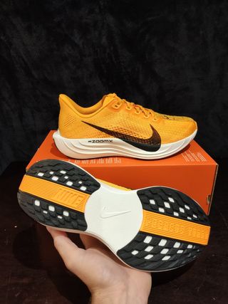 T. 40,5 Zapatillas Nike Pegasus Plus Lv8