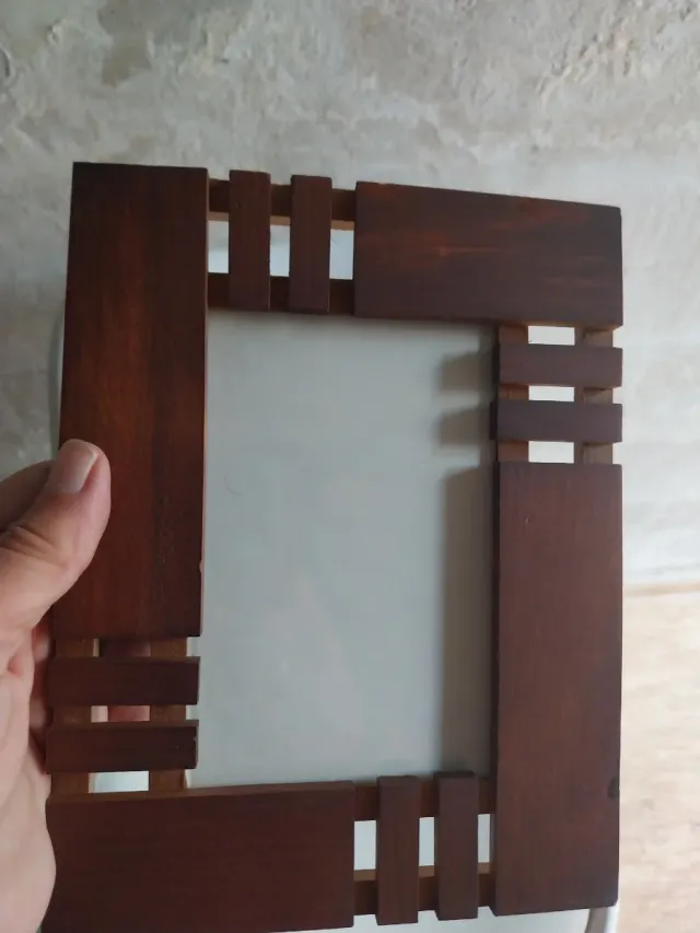 Porta-retratos vintage de madeira