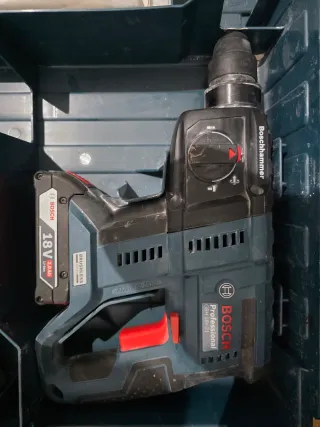 Taladro Perforador Bosch GBH 18V-21