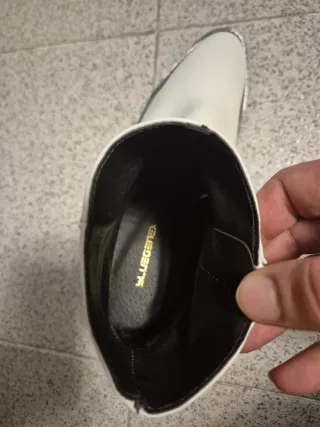 Botines de cuero blanco con tacón