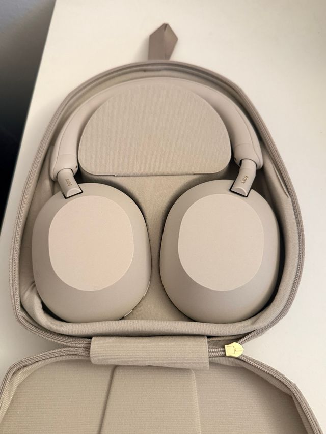 Cascos Sony WH-1000XM5 Beige/Gris