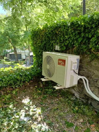 Instalación aire acondicionado, reparación.