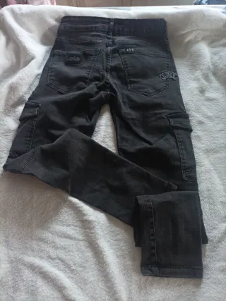 Pantalón Lois   Negro pitillo con bolsillos