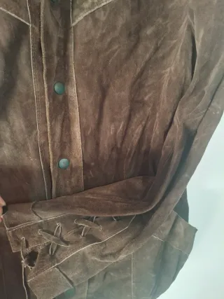 Chaqueta ante unisex talla 50 mangas con cordones