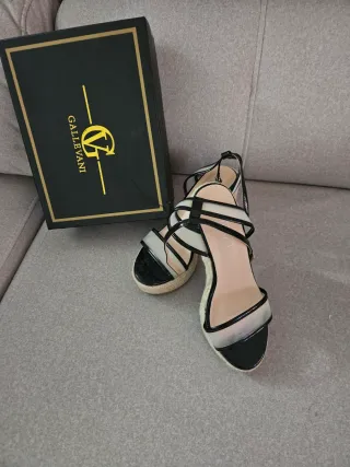 Sandalias Gallegani Beige y Negro