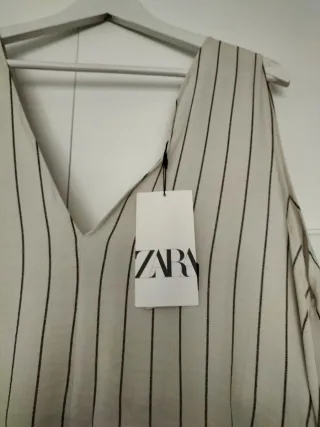 Top Zara sin mangas con lazada