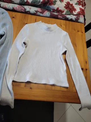 Set dolcevita grigio e bianco