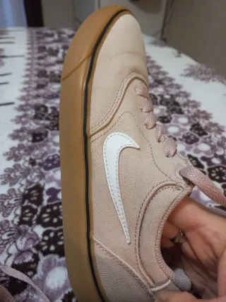 Zapatillas Nike Beige/Rosa claro