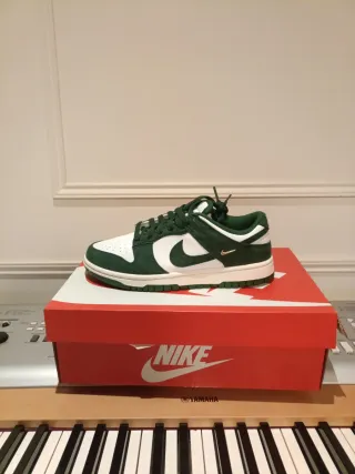 Nike Dunk Low Verdes y Blancas