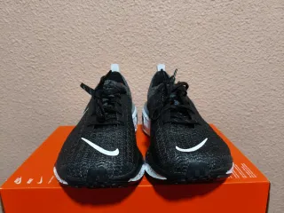 Nike ZoomX Invincible 3 T42