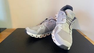 On Cloud 5 Zapatillas Running Grises