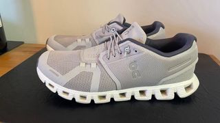 On Cloud 5 Zapatillas Running Grises