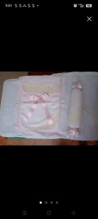 Colcha y caramelo para cuna