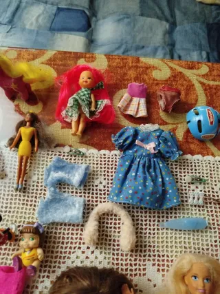 Lote di Bambole Barbie e Accessori