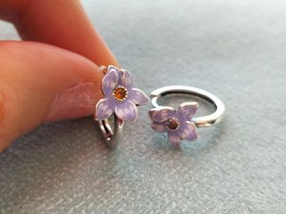 Pendientes aro flor lila plata de ley