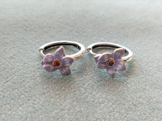 Pendientes aro flor lila plata de ley